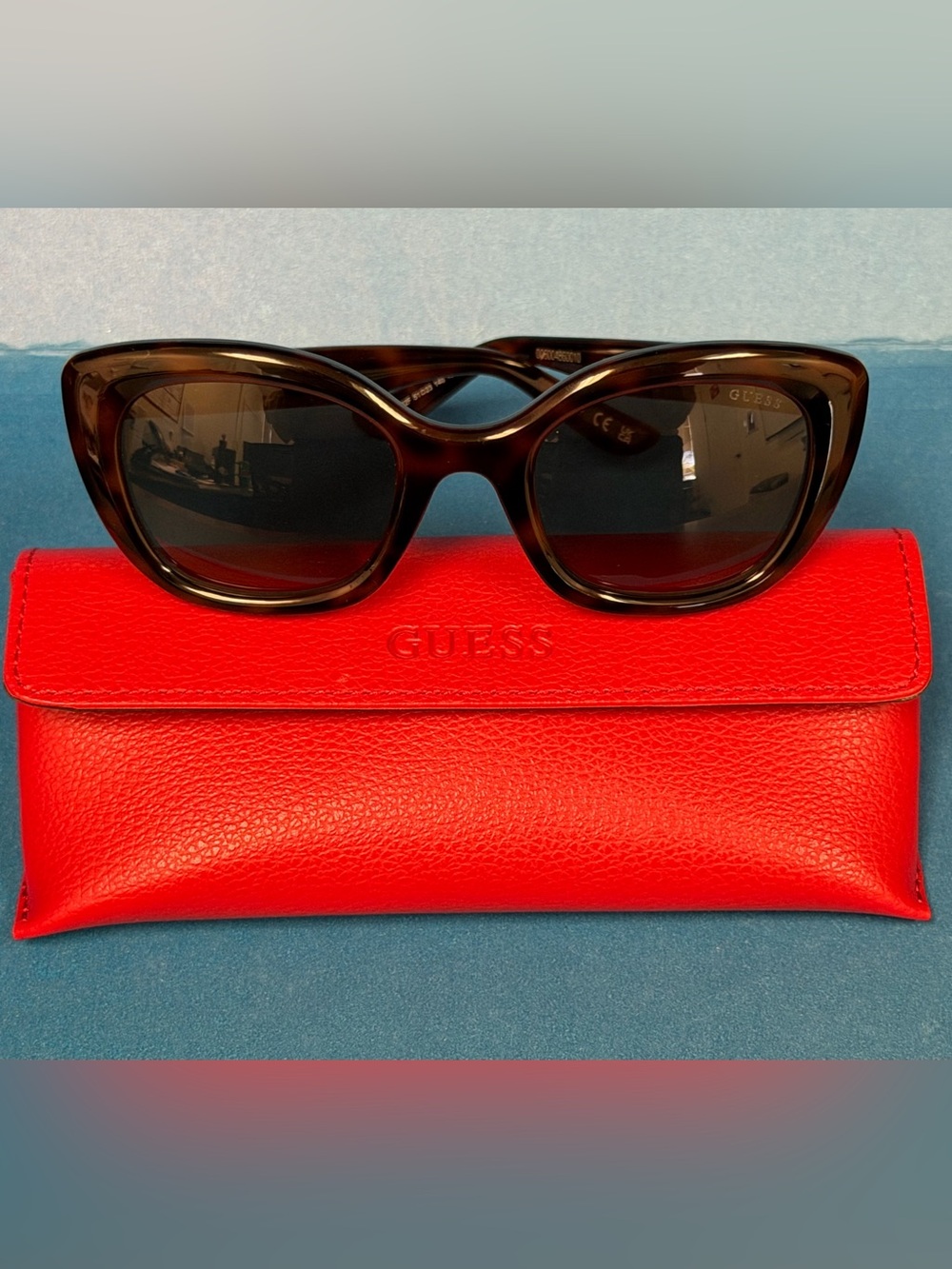 NEW Guess Sunglasses